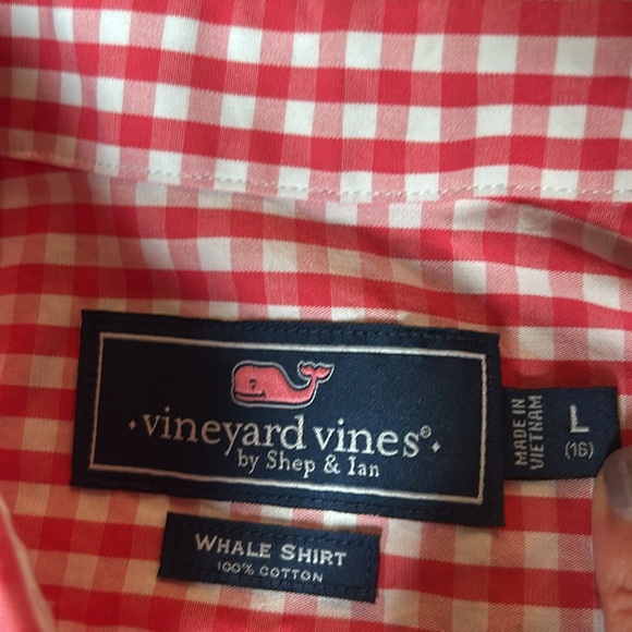 Vineyards Vines Bundle. Red and white shirt and navy pants - Picture 5 of 5